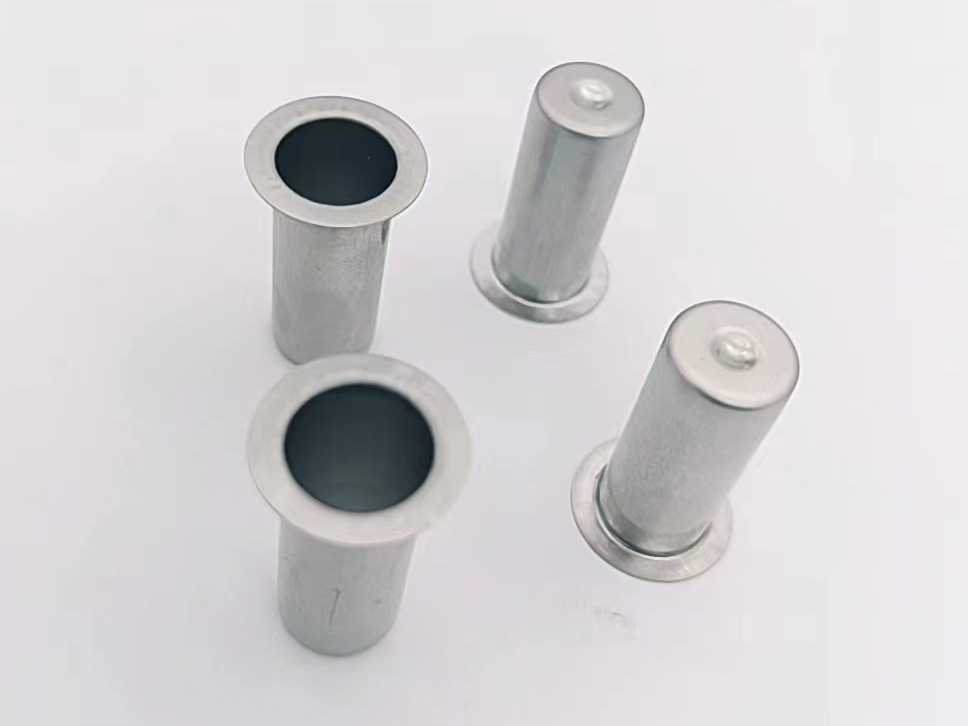 隔磁導套